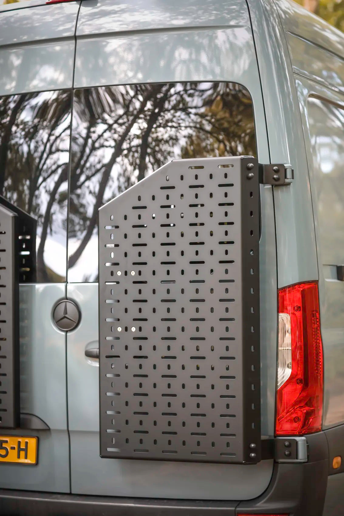 Cargo Rack Right Door - angle 5