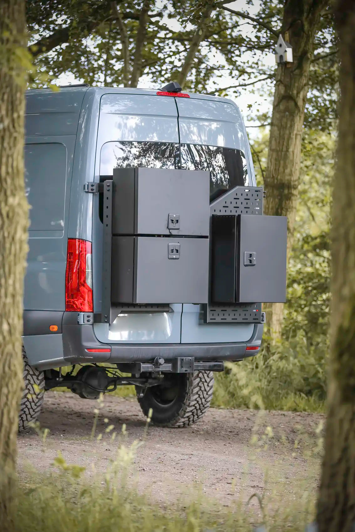 Cargo Rack Right Door - installed context 3