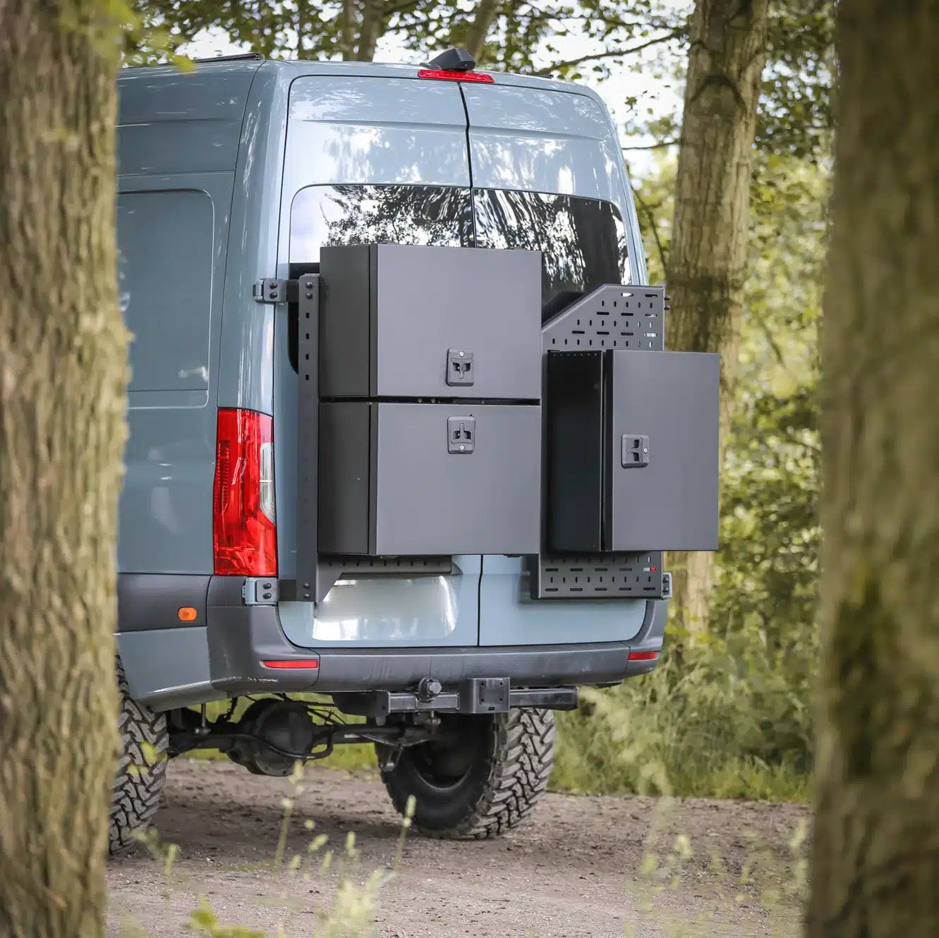 Cargo Box Lite - angle 2