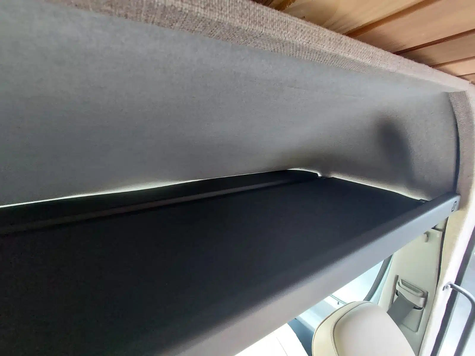 Overhead shelf fitted in Sprinter W906 cab