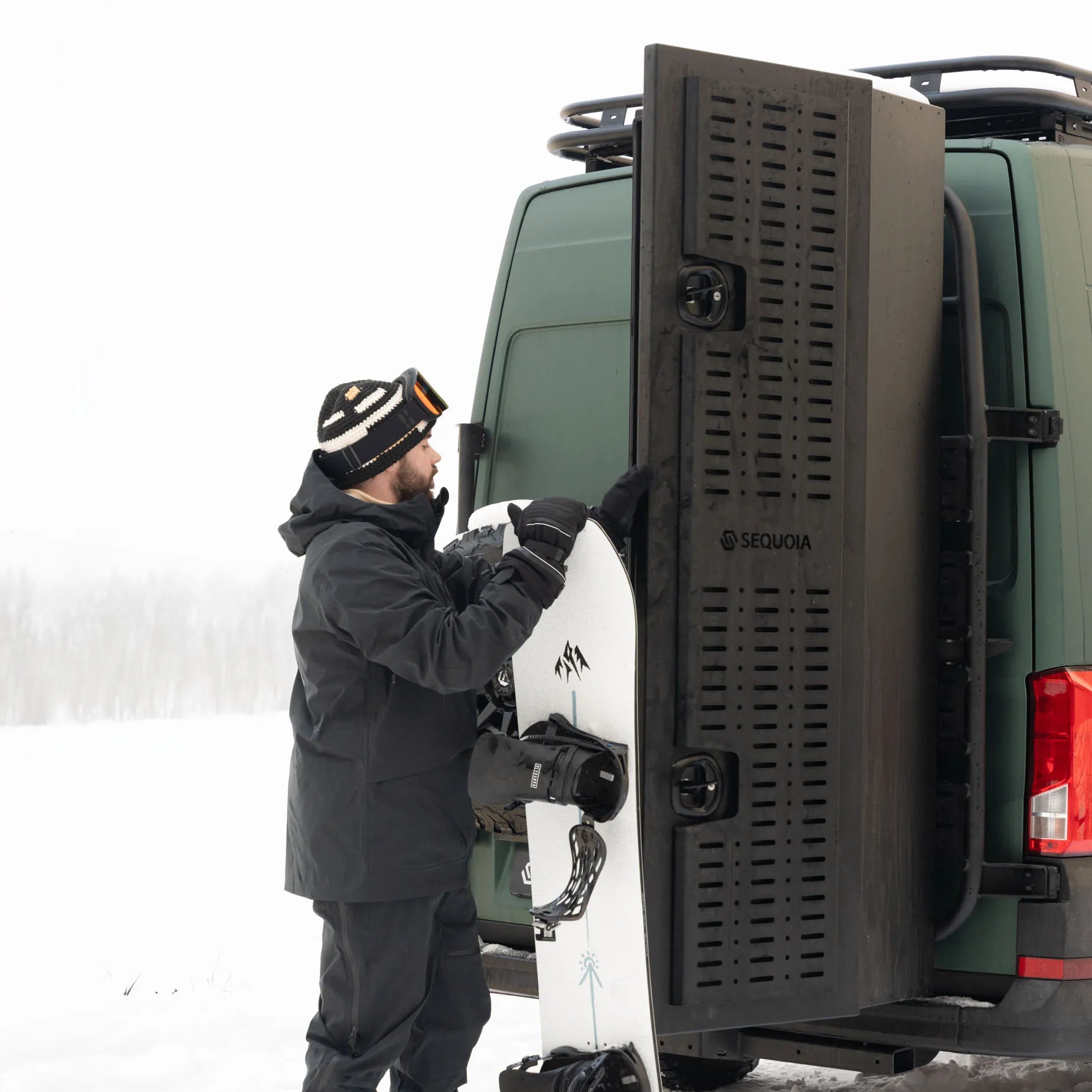Board Ski Box - angle 2