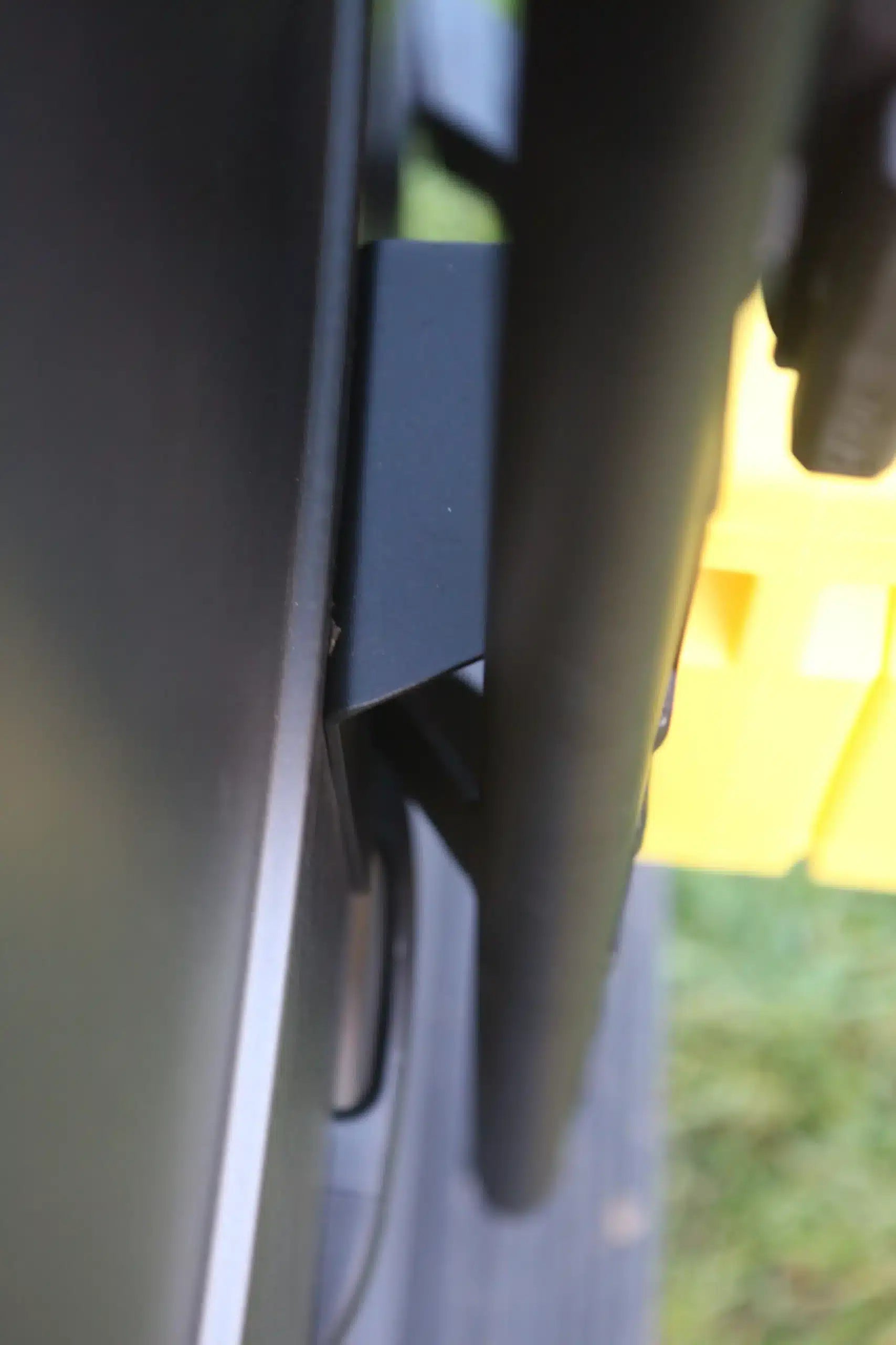 Rear Door Reinforcement Bracket Sprinter Crafter - angle 3