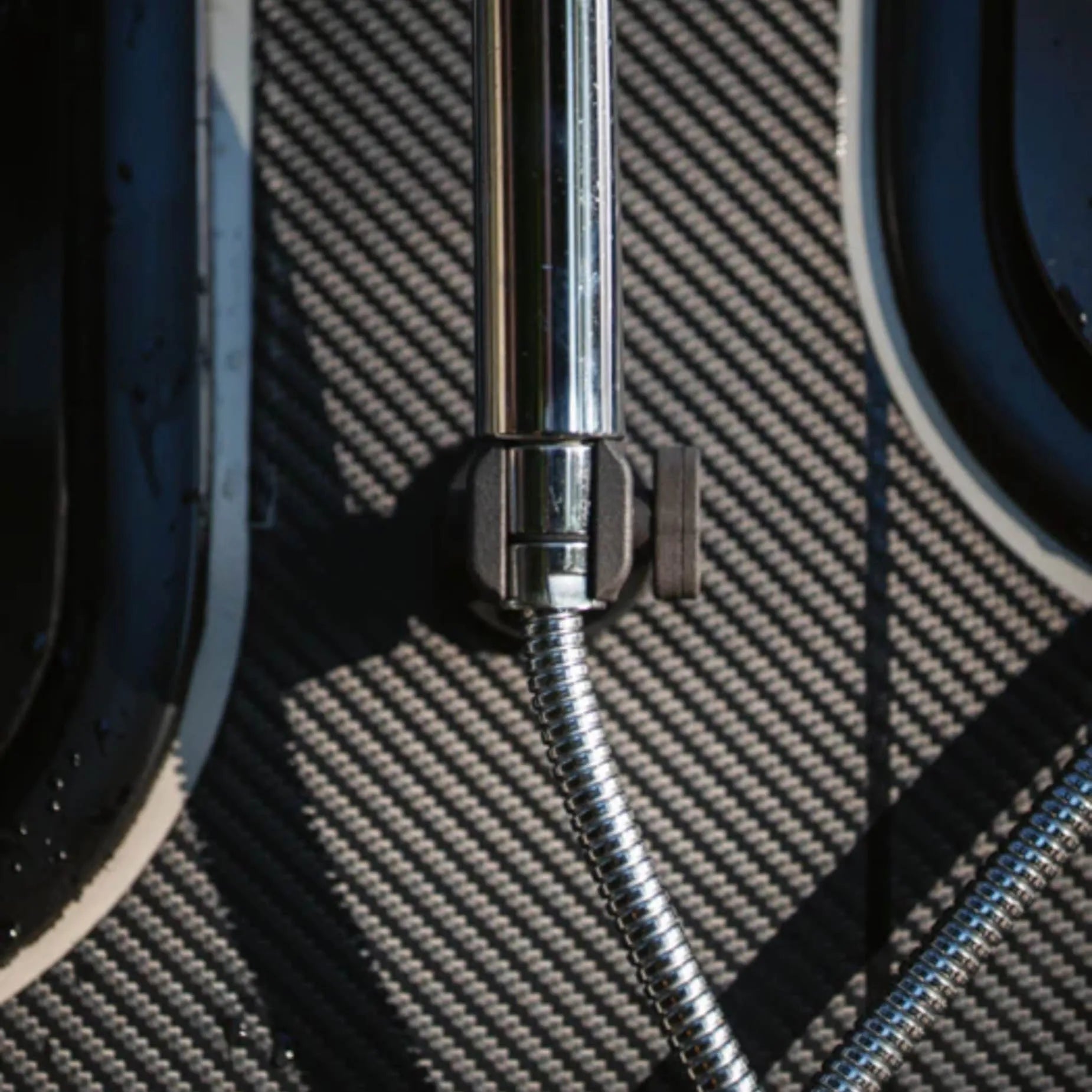 Magnetic Shower Mount - installed context 1