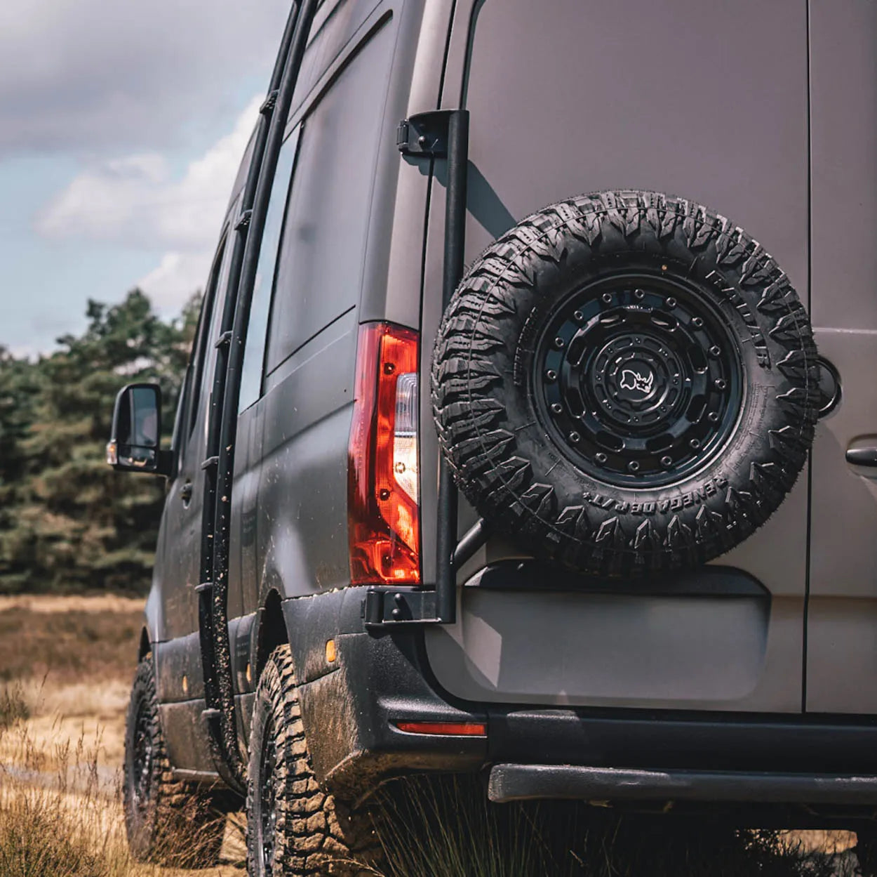 Tire Carrier - angle 9