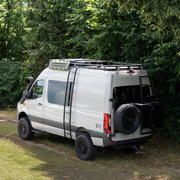 Alu-Cab LT-50 Weekender roof tent open