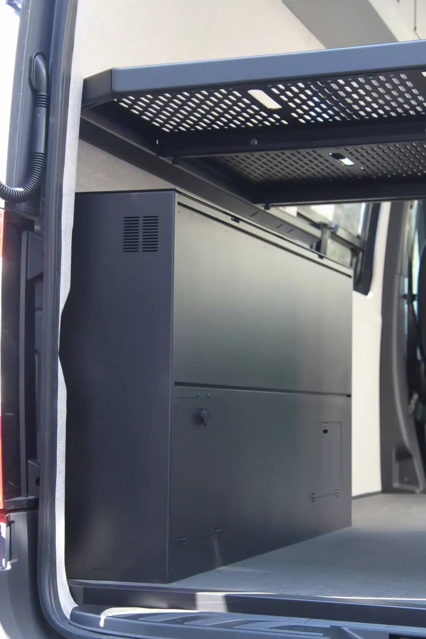 Solo Wheel Well Cabinet – Driver Side – view 3