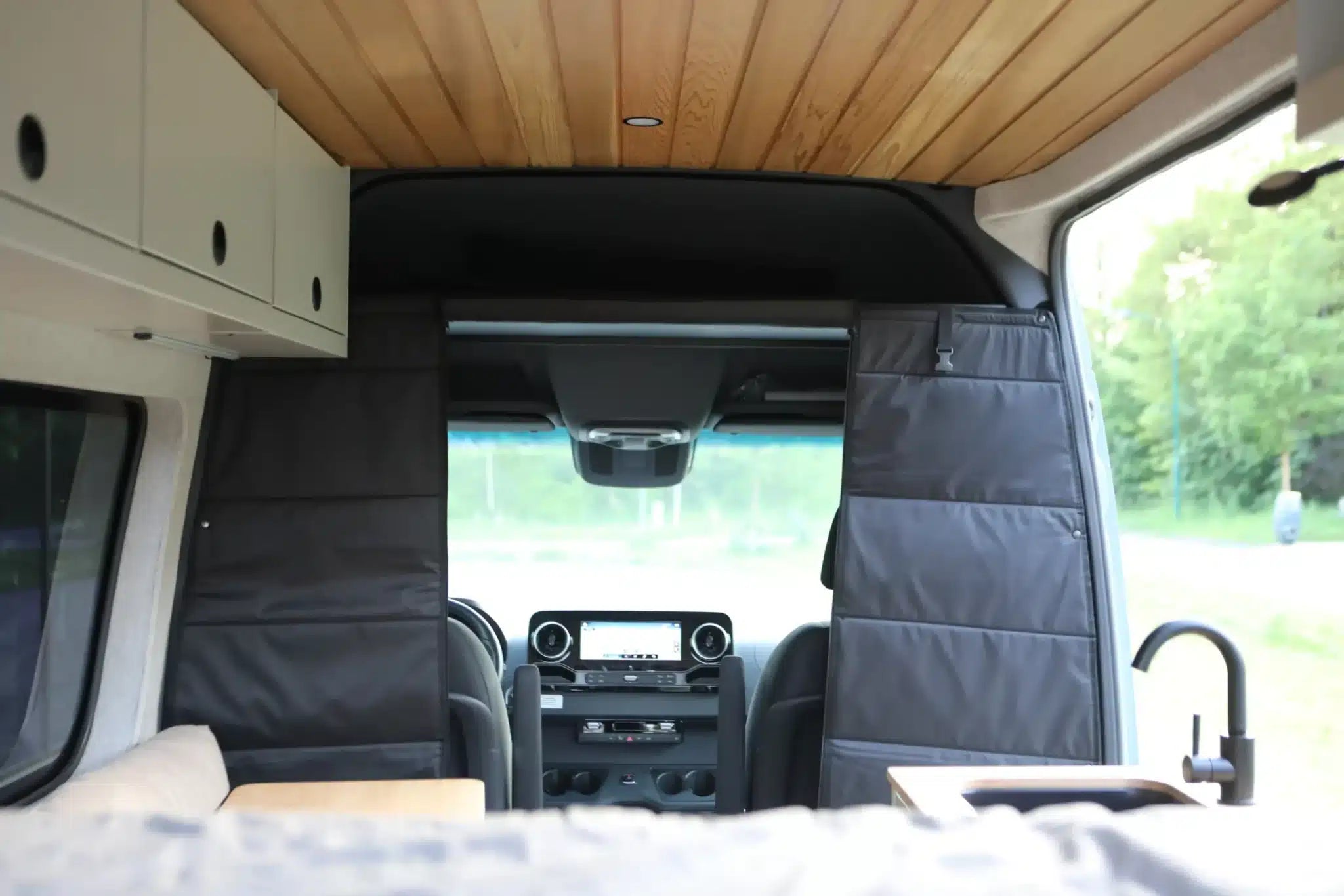 Insulated Cab Partition – Sprinter 4