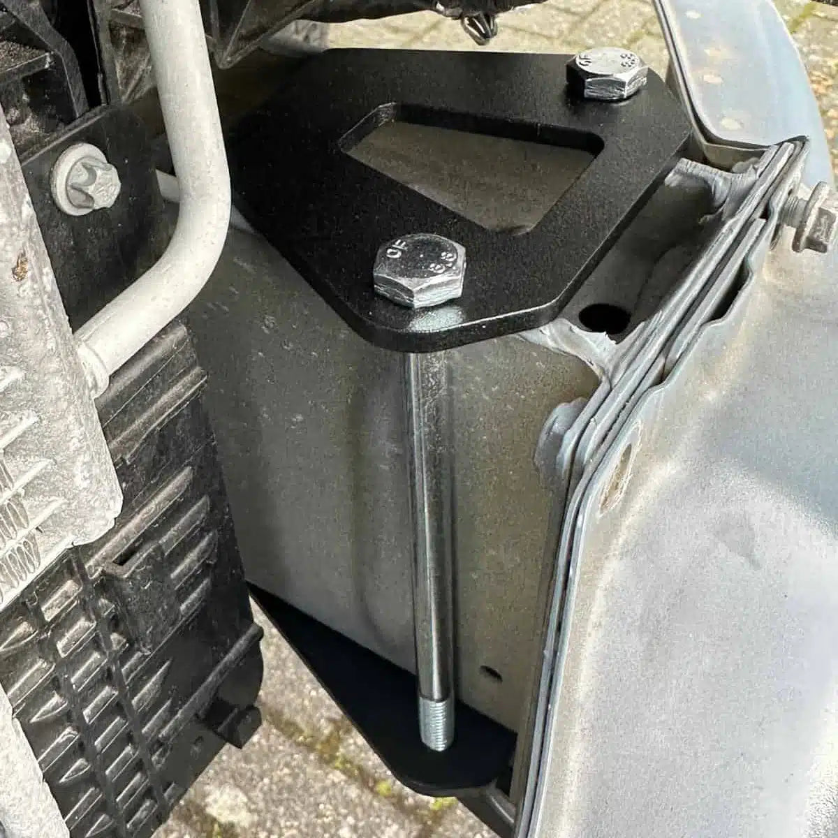 Recovery Tow Hook - Sprinter - image 4
