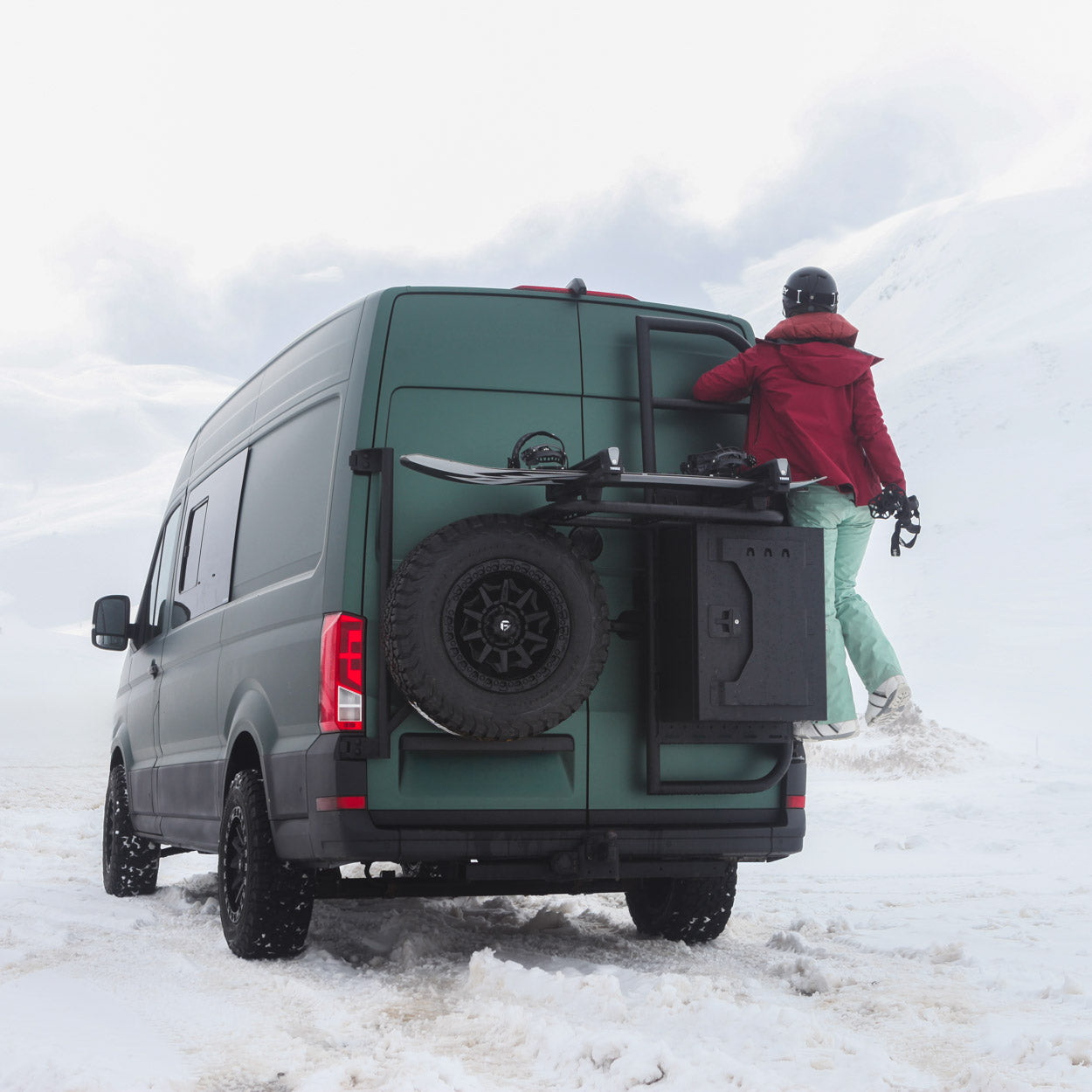 Sequoia Rear Exterior Package Deal for Volkswagen Crafter 2017+ – image 1